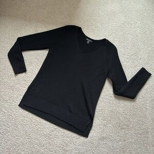 Athleta Black V-Neck Women's Sweater
